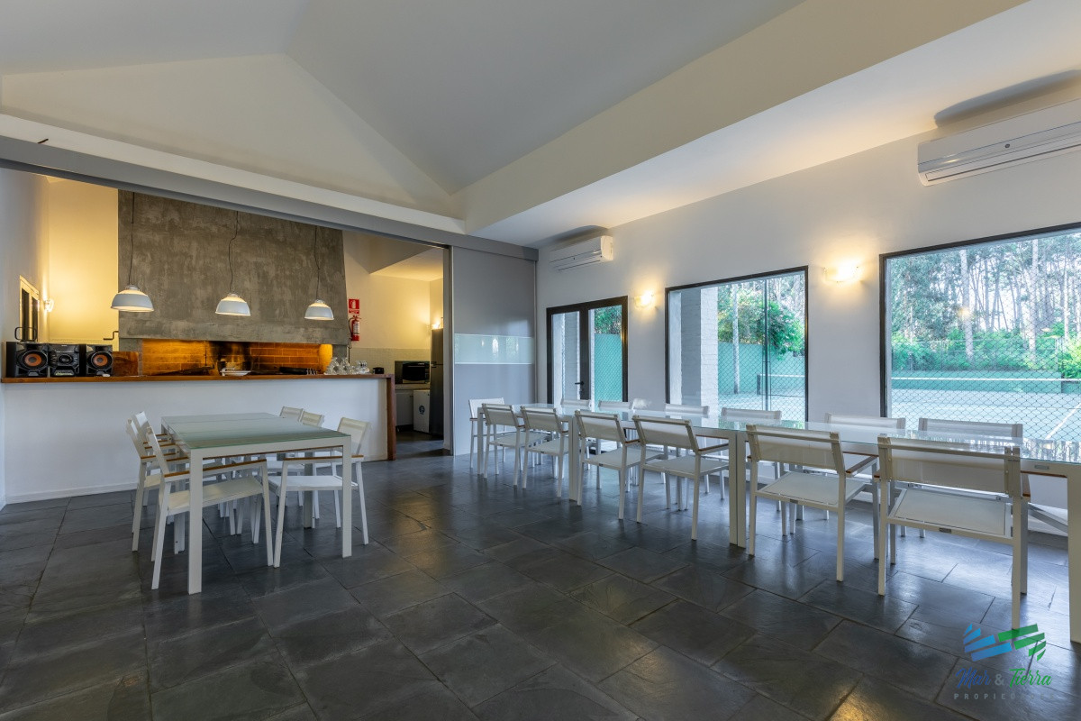 Casa ID.2628 - Vendo casa en barrio privado con todos los servicios, Punta del Este.