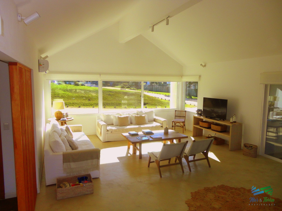 Casa ID.3934 - venta alquiler 5 dormitorios barrio privado pinar del faro jose ignacio