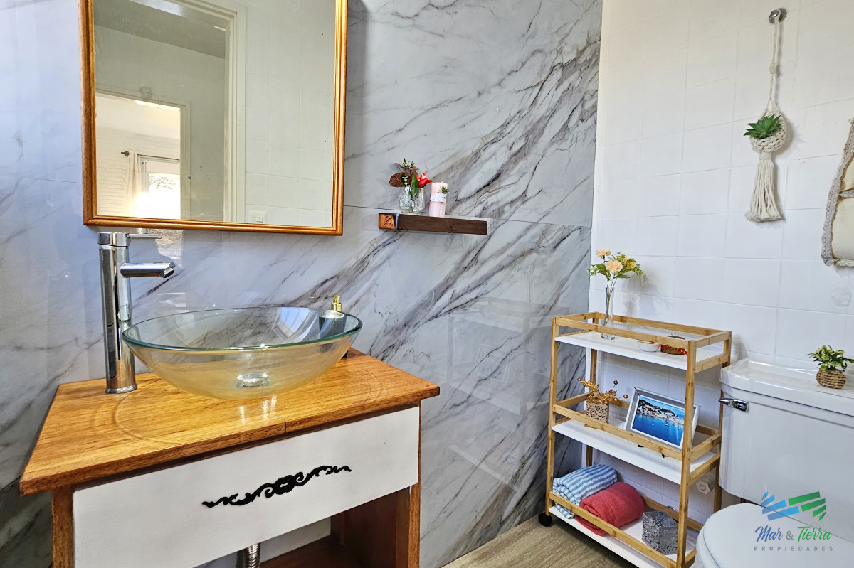 Casa ID.4395 - Vendo casa 4 dormitorios en zona Shopping, Lugano, Punta del Este