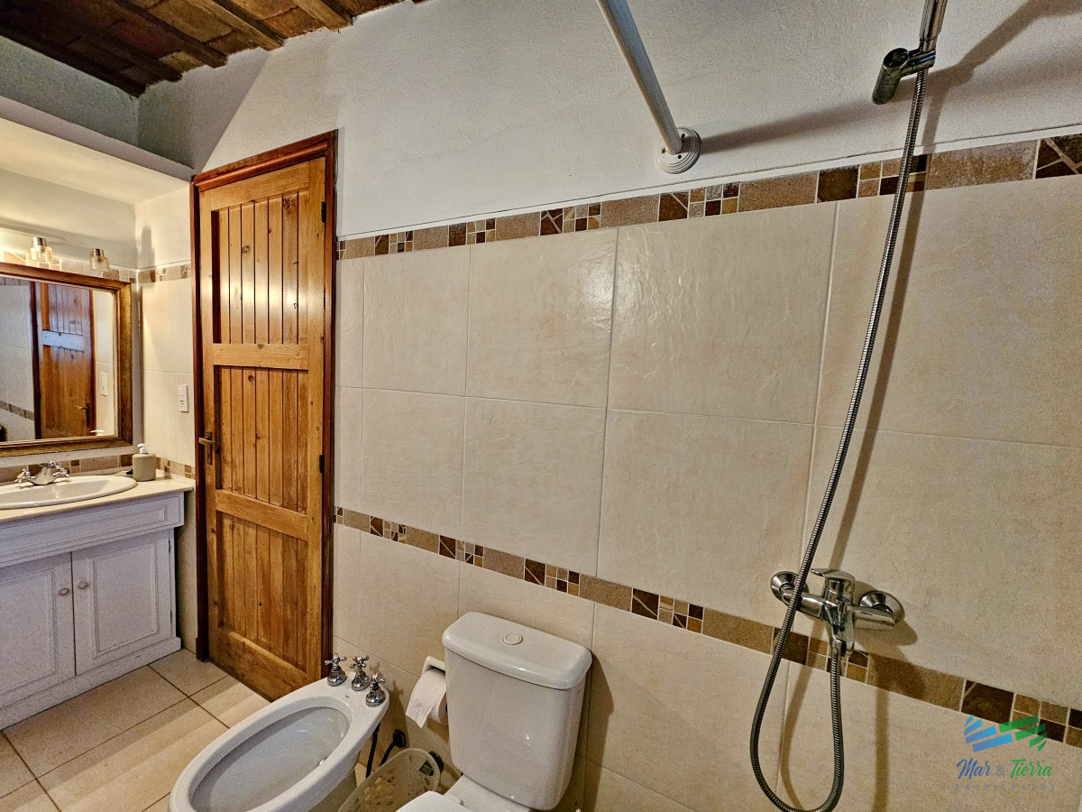Casa ID.1548 - Casa en Pinares, 3 dormitorios *