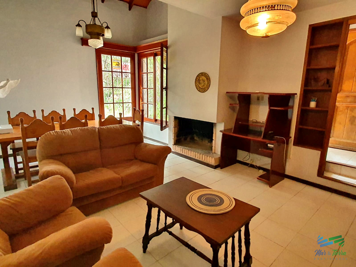 Casa ID.3114 - Vendo casa 5 dormitorios en Pinares, Punta del Este