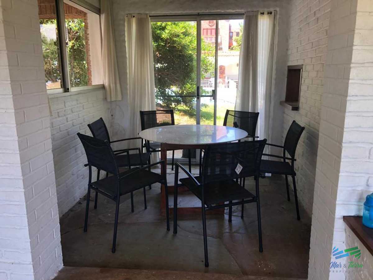 Casa ID.3264 - En venta.. casa en uno de los barrios más lindos para vivir todo el año.. a 100 ms del mar.