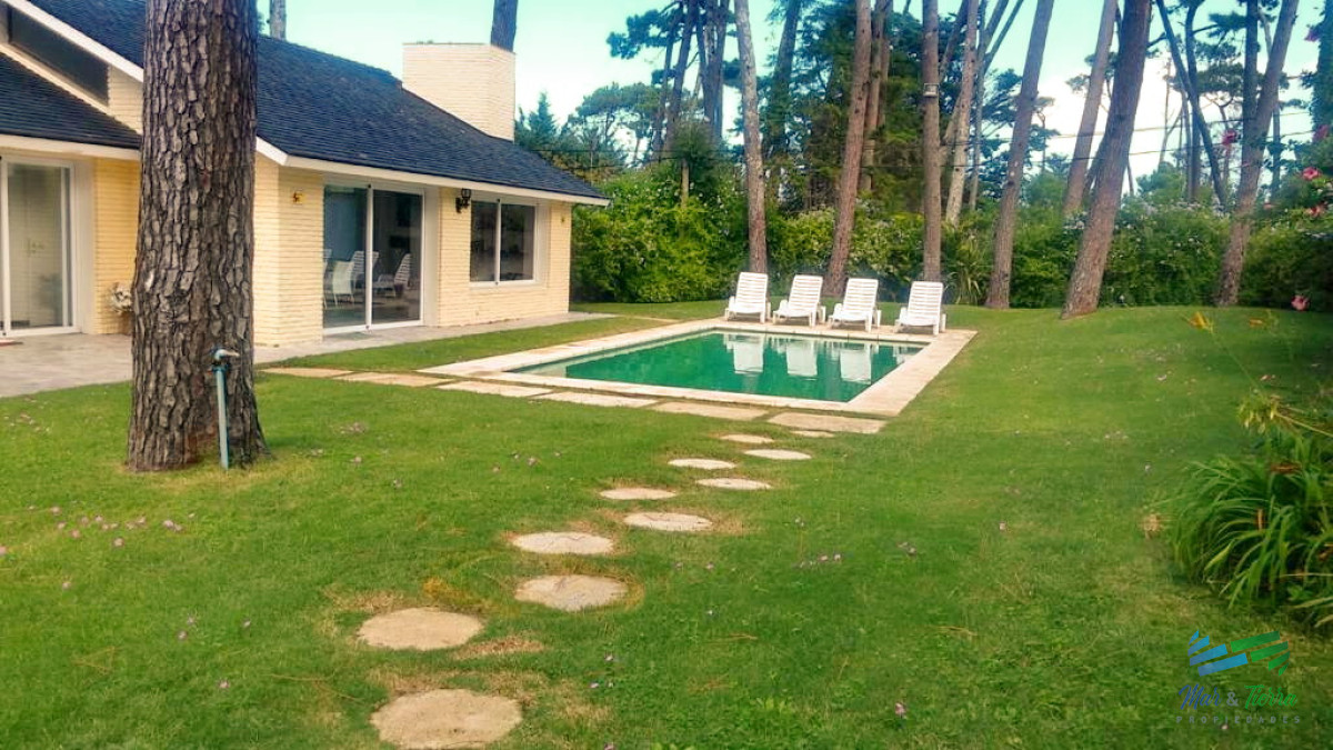 Casa ID.3071 - Alquiler temporada 2026, excelente casa 4 dormitorios en la mansa, Punta del Este