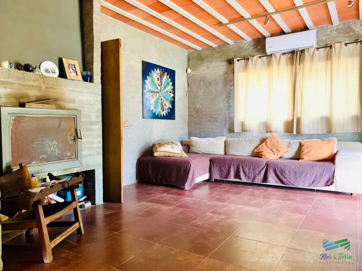 Casa ID.5152 - Cómoda casa, muy bien ubicada, ideal para vivir todo el año, zona de colegios