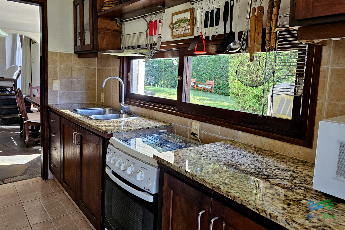 Casa ID.4429 - En venta casa de 3 dormitorios y 3 baños en Rincon del indio, Punta del Este.