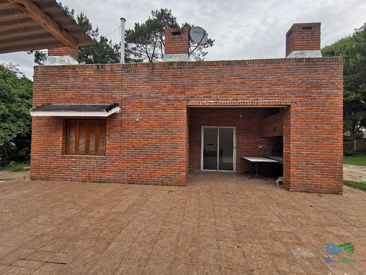 Casa ID.5167 - Venta de casa zona Avenida Cordoba Punta del este Maldonado