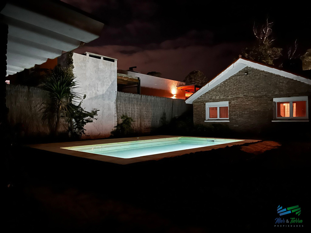 Casa ID.4094 - Alquiler de casa en Pinares cerca de la playa de 3 dormitorios