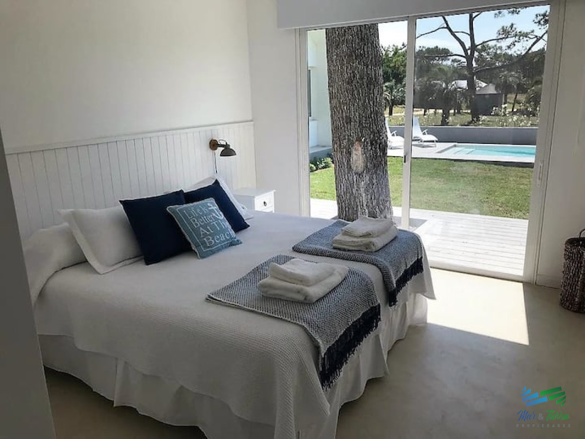 Casa ID.3934 - venta alquiler 5 dormitorios barrio privado pinar del faro jose ignacio