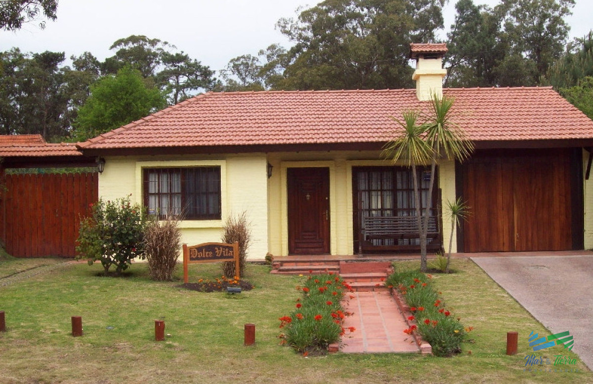 Casa ID.1698 - Venta de casa, 3 dormitorios, 4 baños en Punta del este, Maldonado