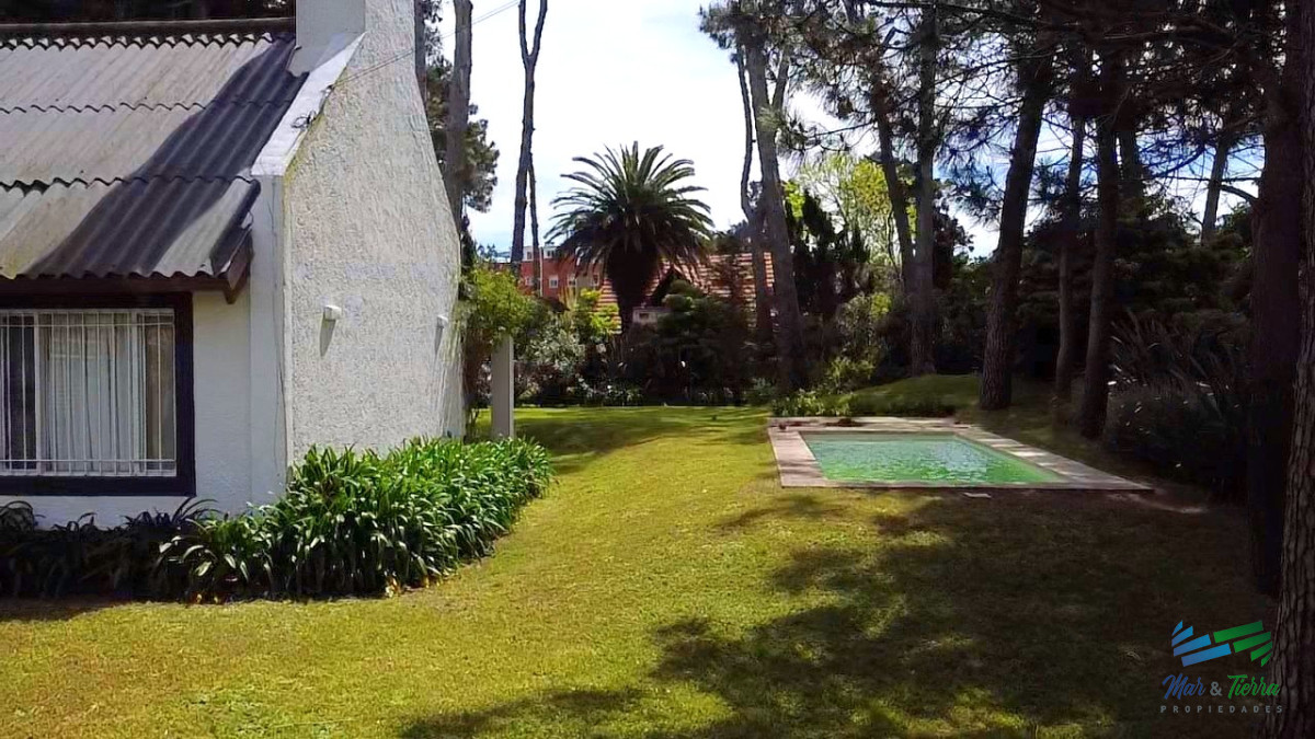 Casa ID.1675 - Venta de casa 3 dormitorios en Aidy Grill Punta del este, a pasos de playas Mansa y Brava