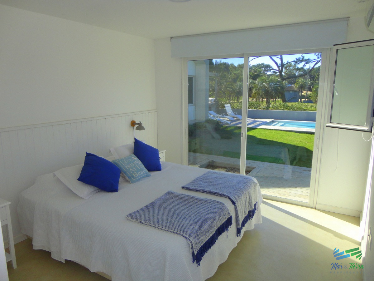 Casa ID.3934 - venta alquiler 5 dormitorios barrio privado pinar del faro jose ignacio