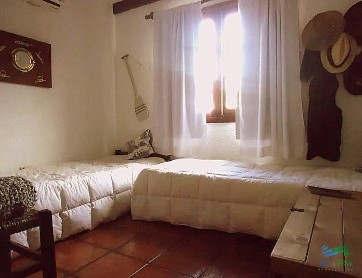 Casa ID.3959 - Vendo casa en El Chorro Manantiales de tres dormitorios playa Brava