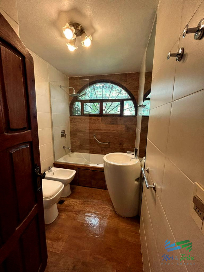 Casa ID.1702 - Casa en Pinares, 3 dormitorios *