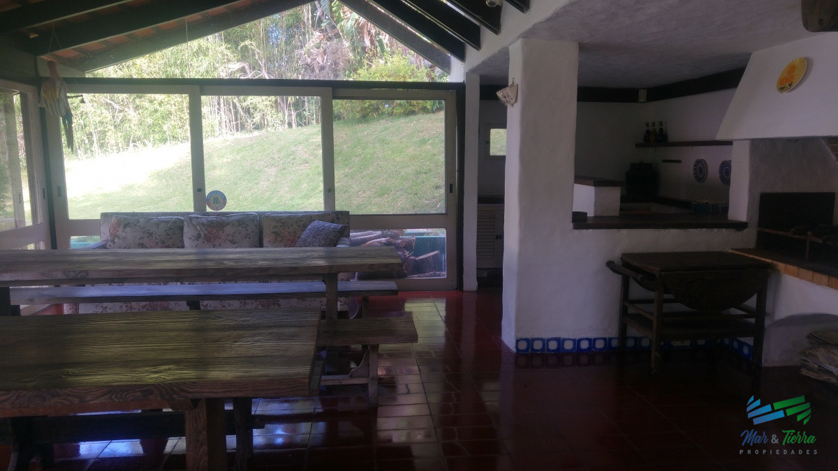 Casa ID.1687 - Casa en Mansa, 4 dormitorios *