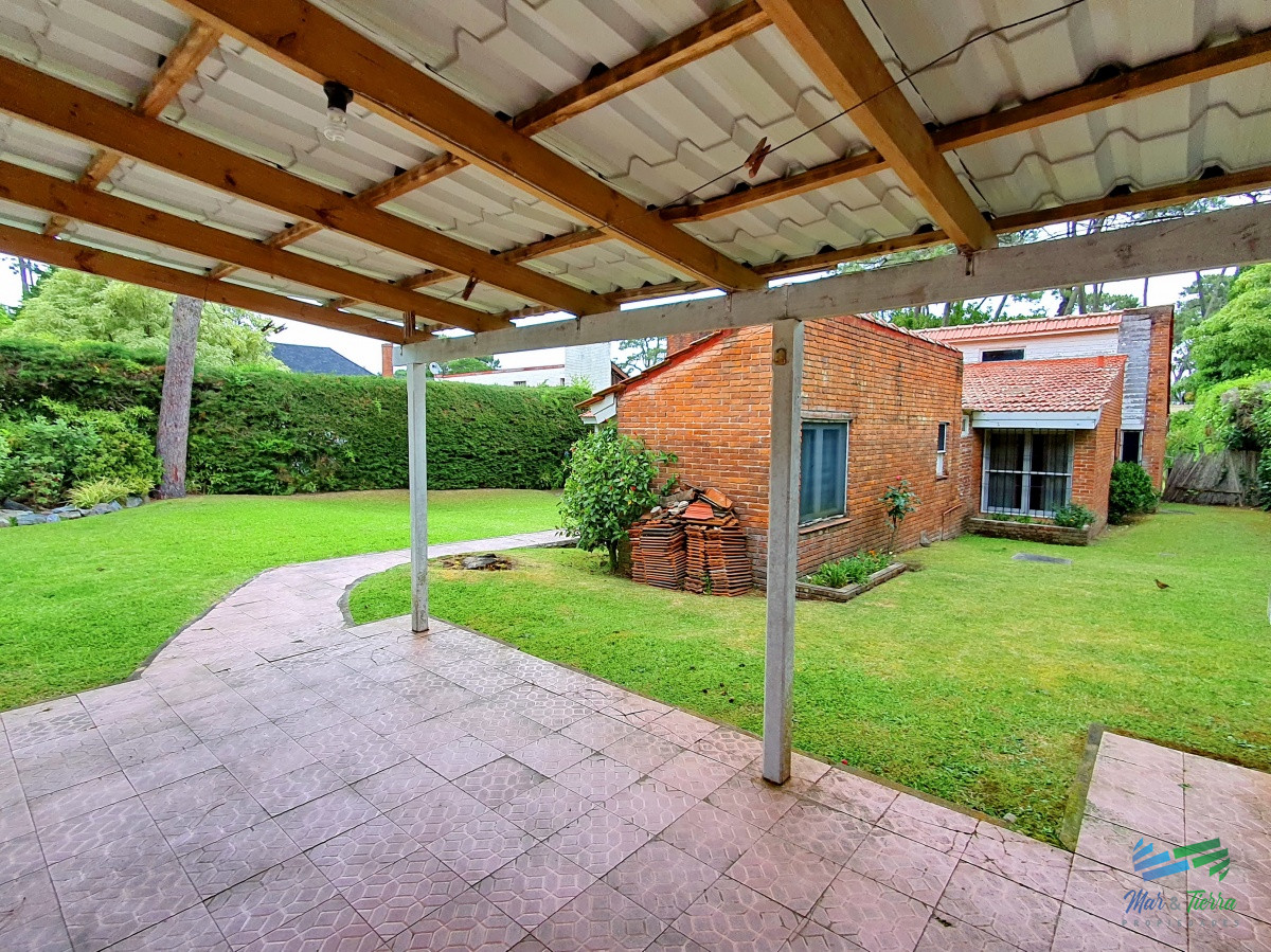 Casa ID.2919 - Vendo casa 4 dormitorios en San Rafael, Punta del Este