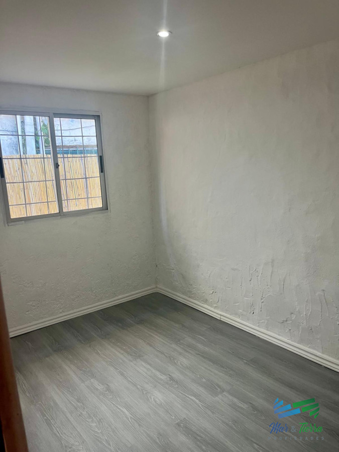 Casa ID.5344 - Cómoda, practica y bien ubicada, casa ideal para vivir todo el año a muy buen precio!