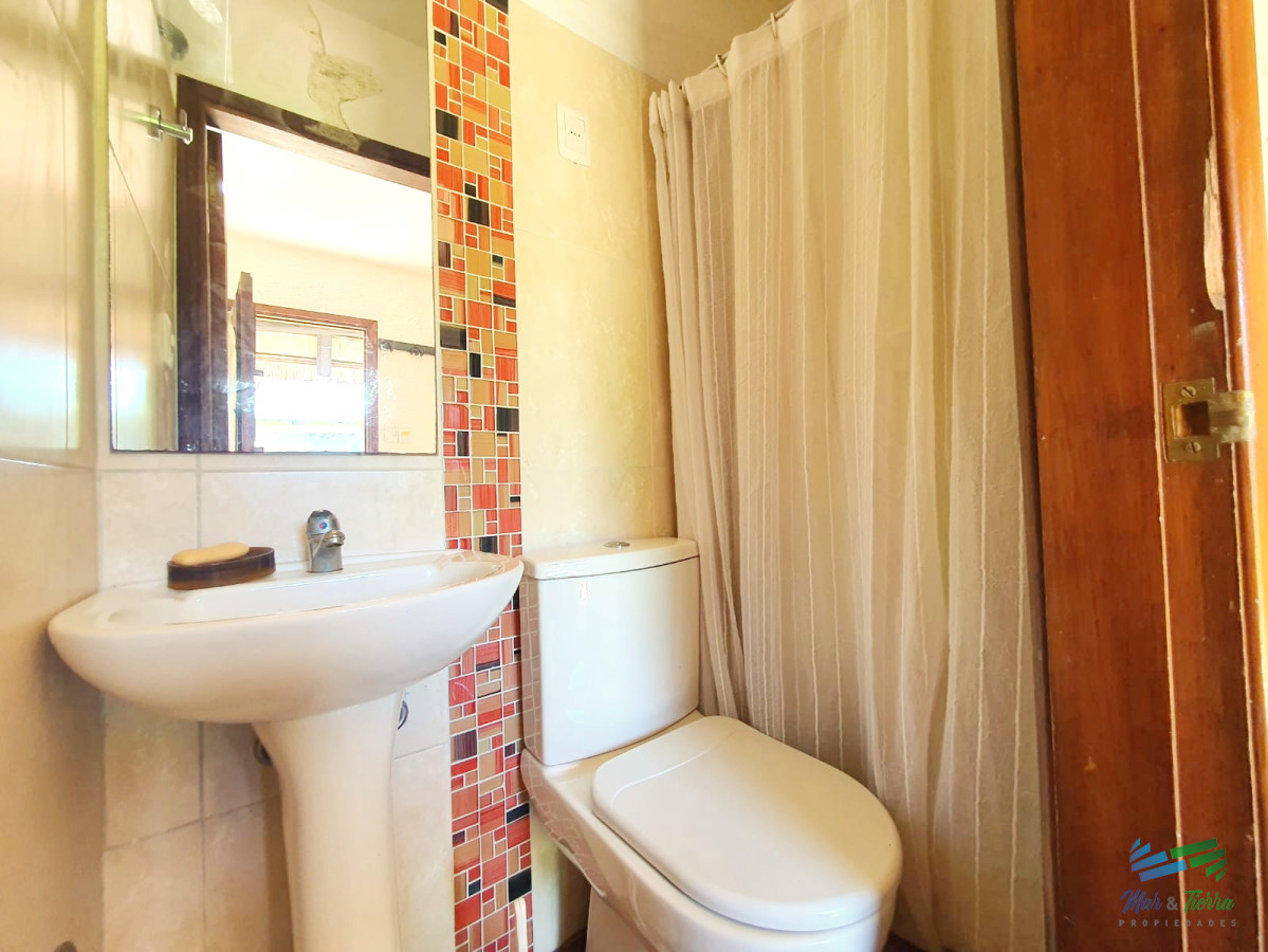 Casa ID.4817 - CASA CON GRAN PATIO, PISICNA, TRES DORMITORIOS DISPONIBLE TEMPORADA 2026 
