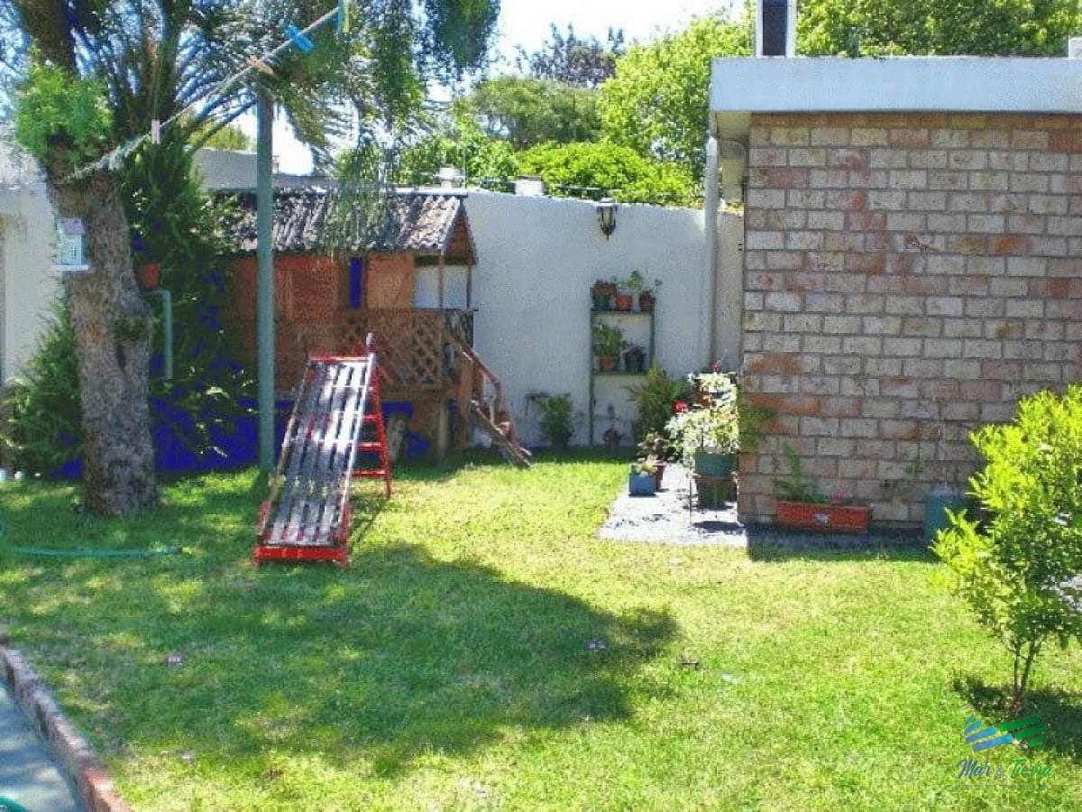 Casa ID.2524 - Casa en venta de 3 dormitorios, reciclada, en Las Delicias.