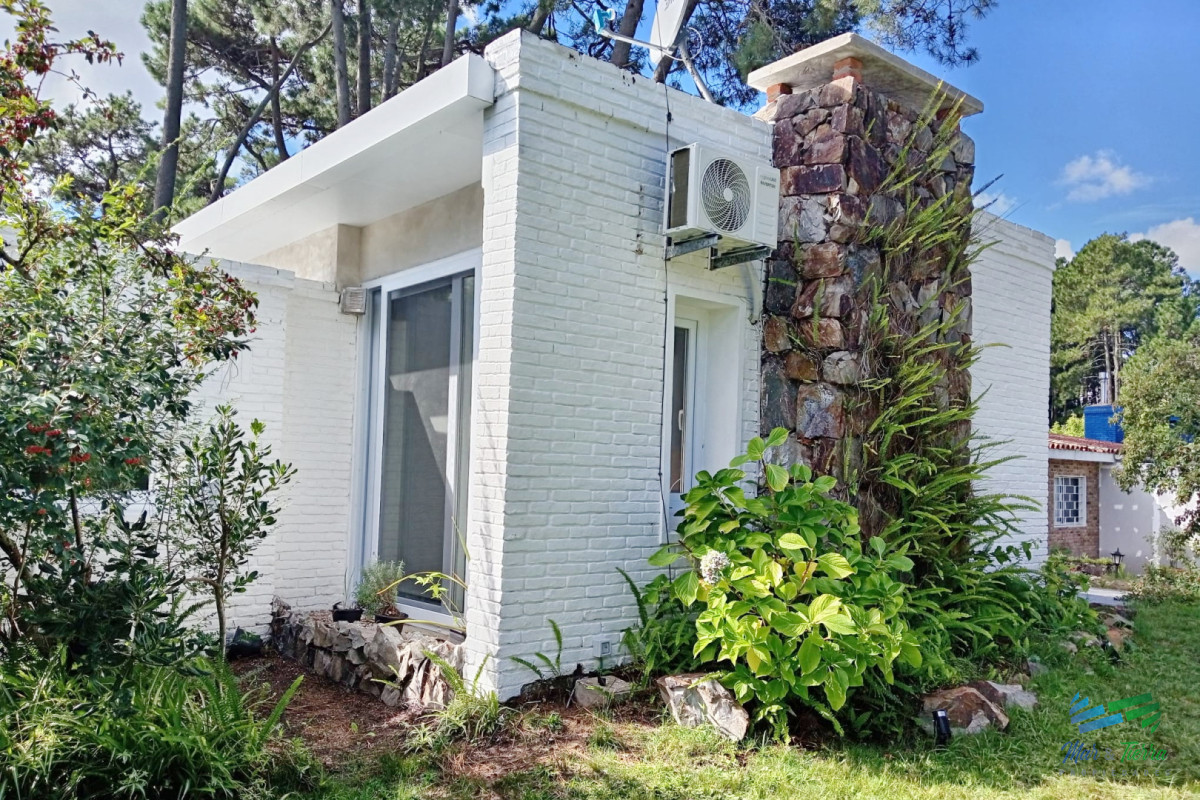 Casa ID.5742 - Venta de casa en Pinares Punta del Este Maldonado 