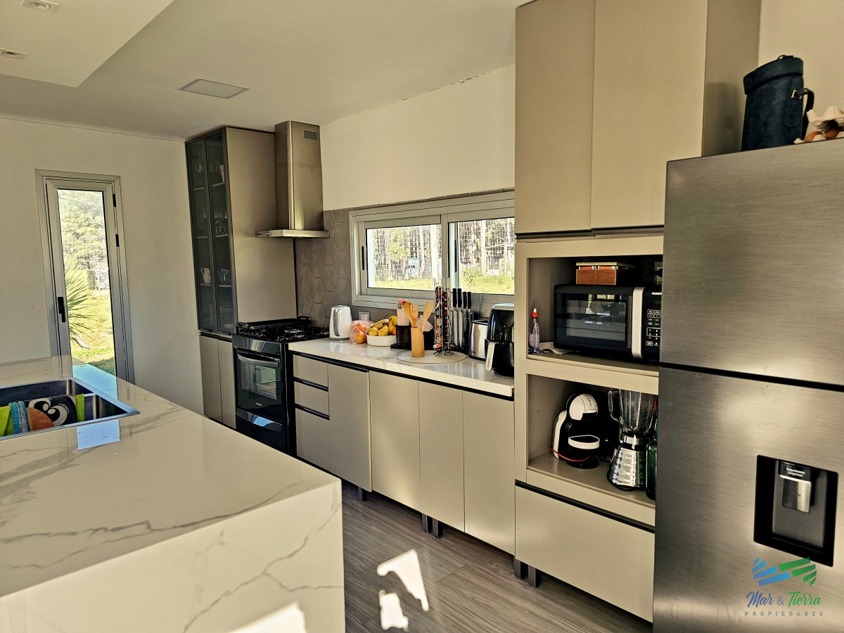 Casa ID.4779 - VENTA DE CASA, 3 DORMITORIOS, CON PISCINA CLIMATIZADA. MALDONADO, PUNTA DEL ESTE.  