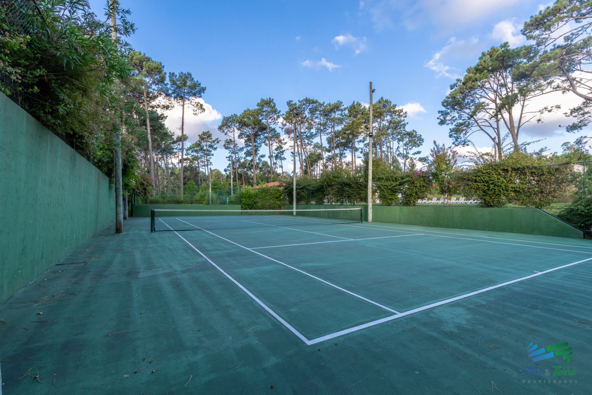 Casa ID.2628 - Vendo casa en barrio privado con todos los servicios, Punta del Este.