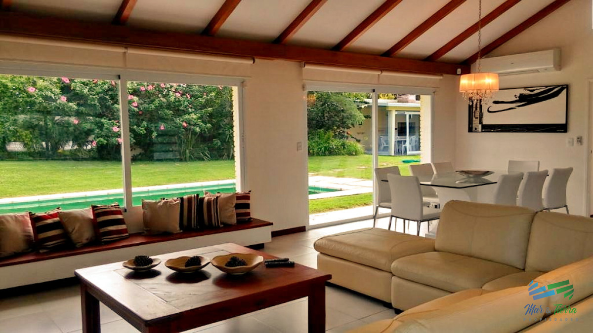 Casa ID.3071 - Alquiler temporada 2026, excelente casa 4 dormitorios en la mansa, Punta del Este