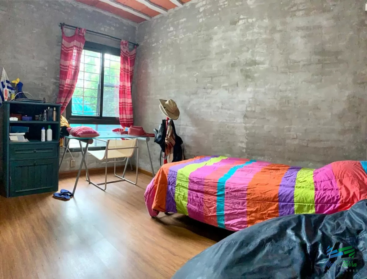 Casa ID.5152 - Cómoda casa, muy bien ubicada, ideal para vivir todo el año, zona de colegios
