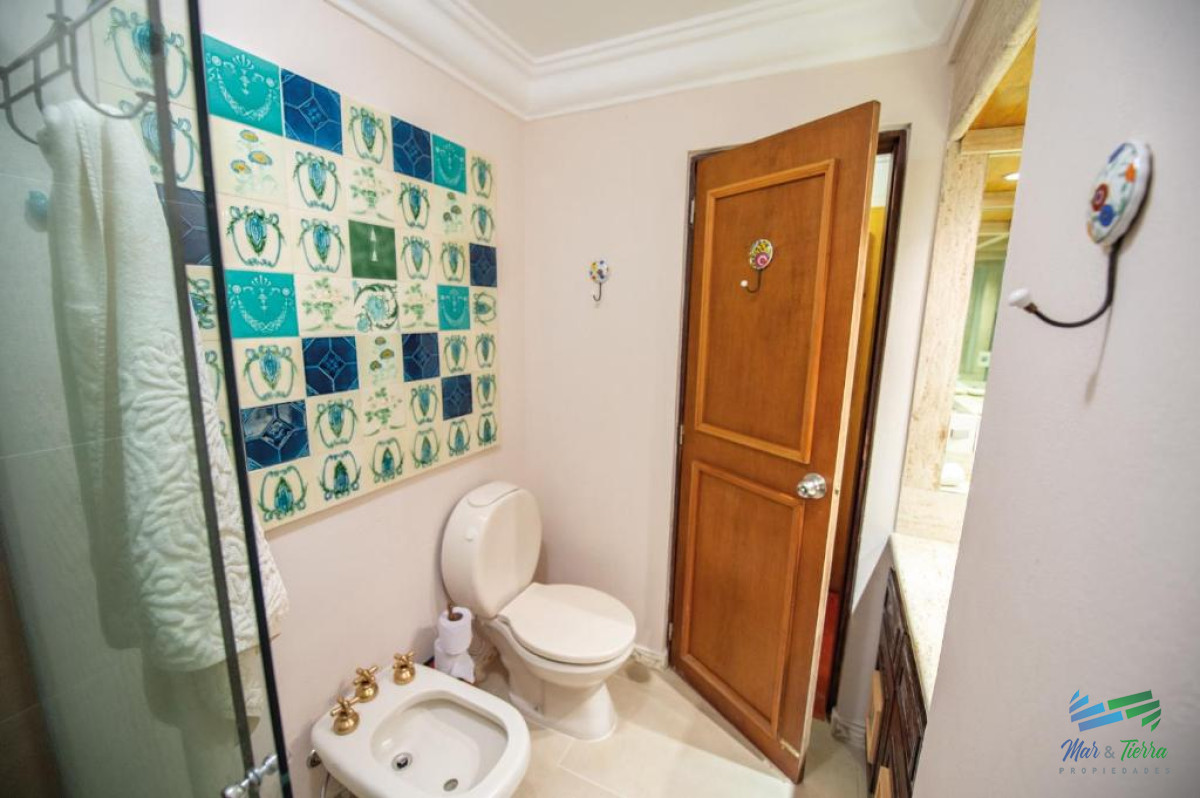 Casa ID.3975 - Venta de casa de 6 dormitorios en Playa Mansa Punta del Este Piedras del Chileno Punta Ballena 