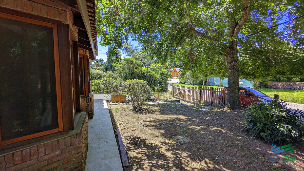 Casa ID.4518 - Venta de casa 3 dormitorios en barrio cantegril Punta del este, Maldonado, cerca de playa Mansa