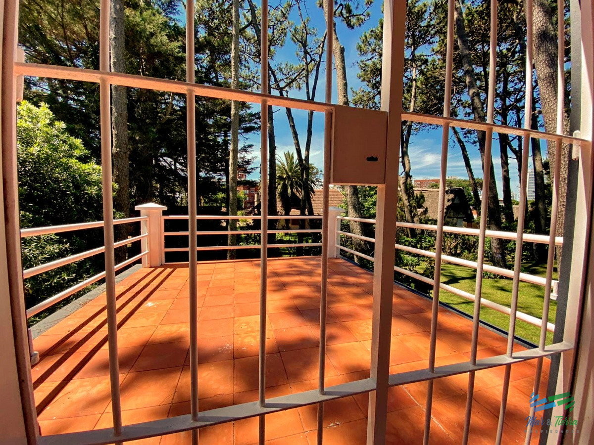 Casa ID.1675 - Venta de casa 3 dormitorios en Aidy Grill Punta del este, a pasos de playas Mansa y Brava