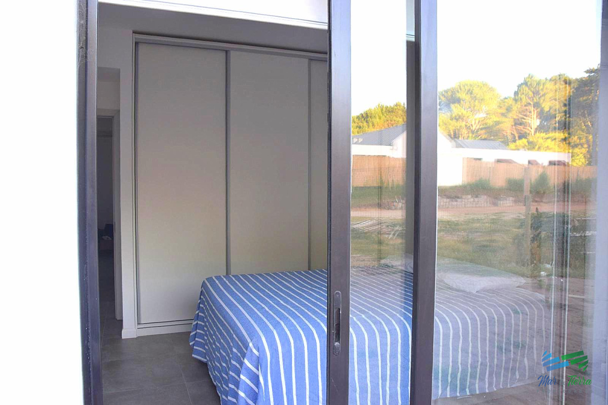 Casa ID.4292 - En Venta casa de 2 dormitorios en Parque Burnett, Punta del este