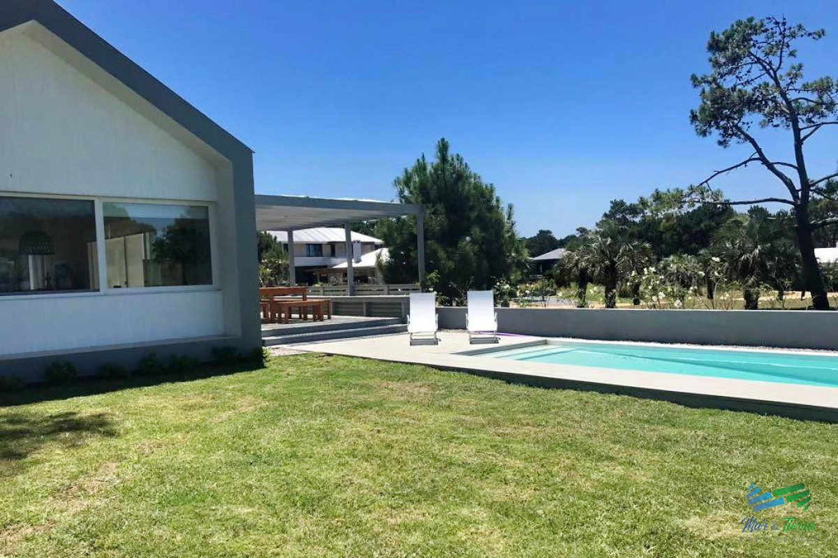 Casa ID.3934 - casa en venta y alquiler! 5 dormitorios, barrio privado, pinar del faro - Jose Ignacio