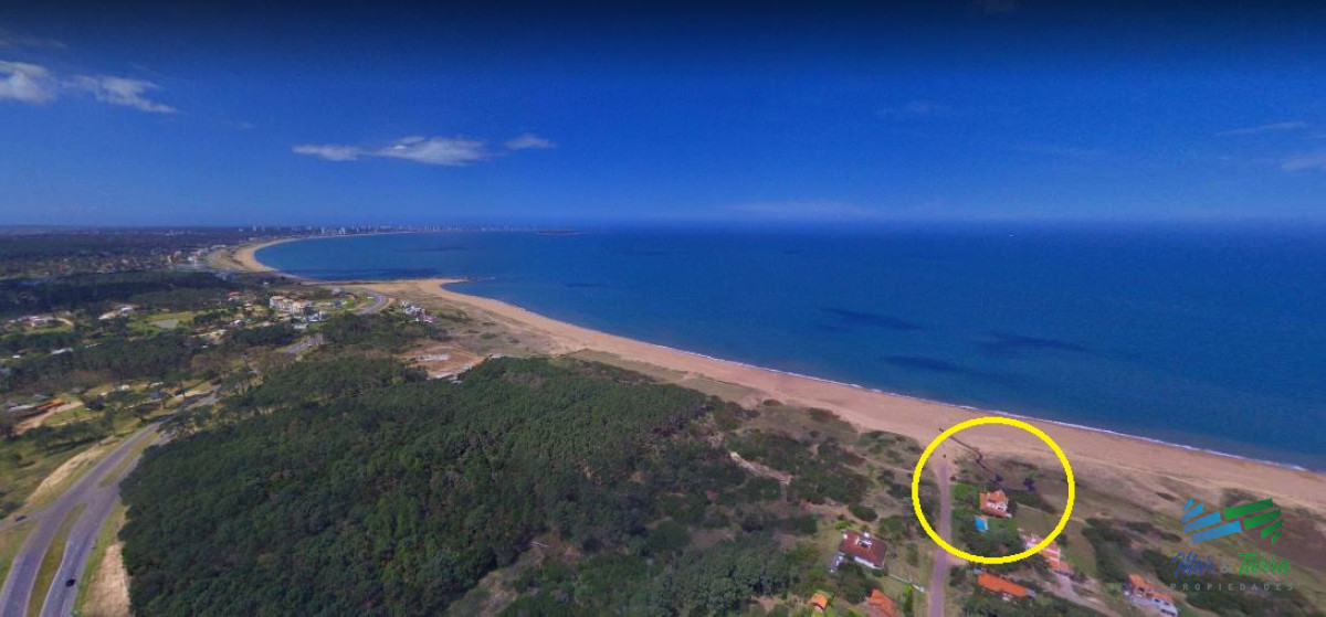Casa ID.3975 - Venta de casa de 6 dormitorios en Playa Mansa Punta del Este Piedras del Chileno Punta Ballena 