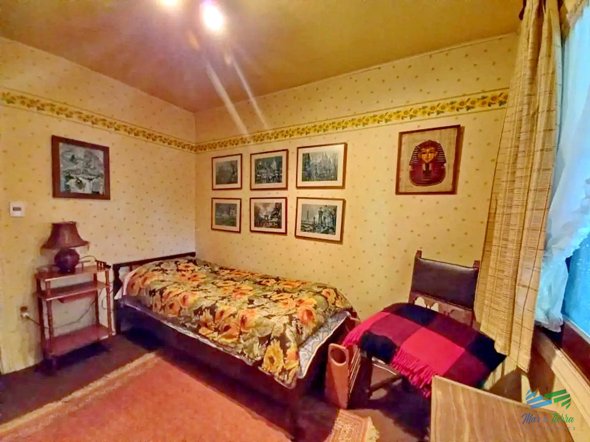 Casa ID.4464 - Casa de 6 dormitorios con piscina en venta en Pinares, Punta del Este.