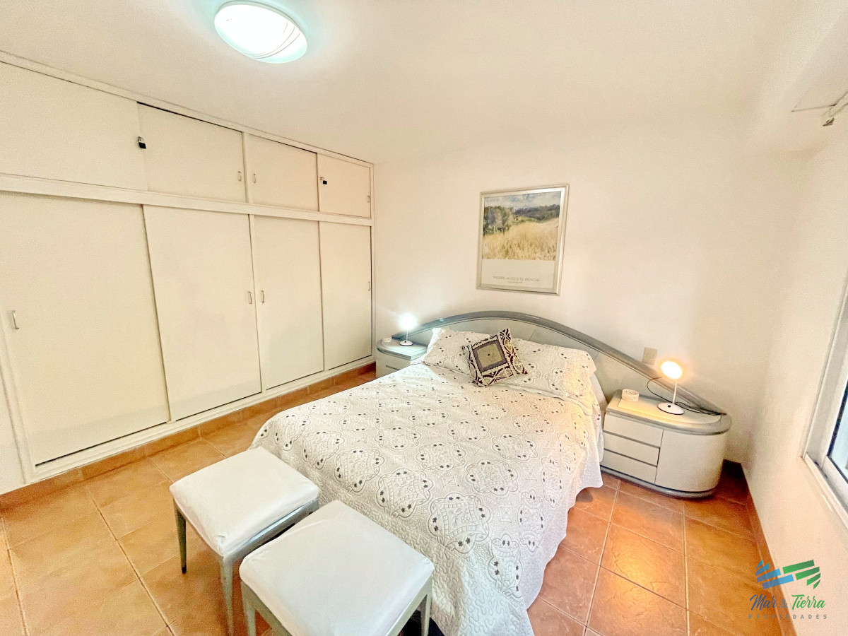 Casa ID.1902 - Vendo casa 5 dormitorios cerca de playa mansa, Punta del Este
