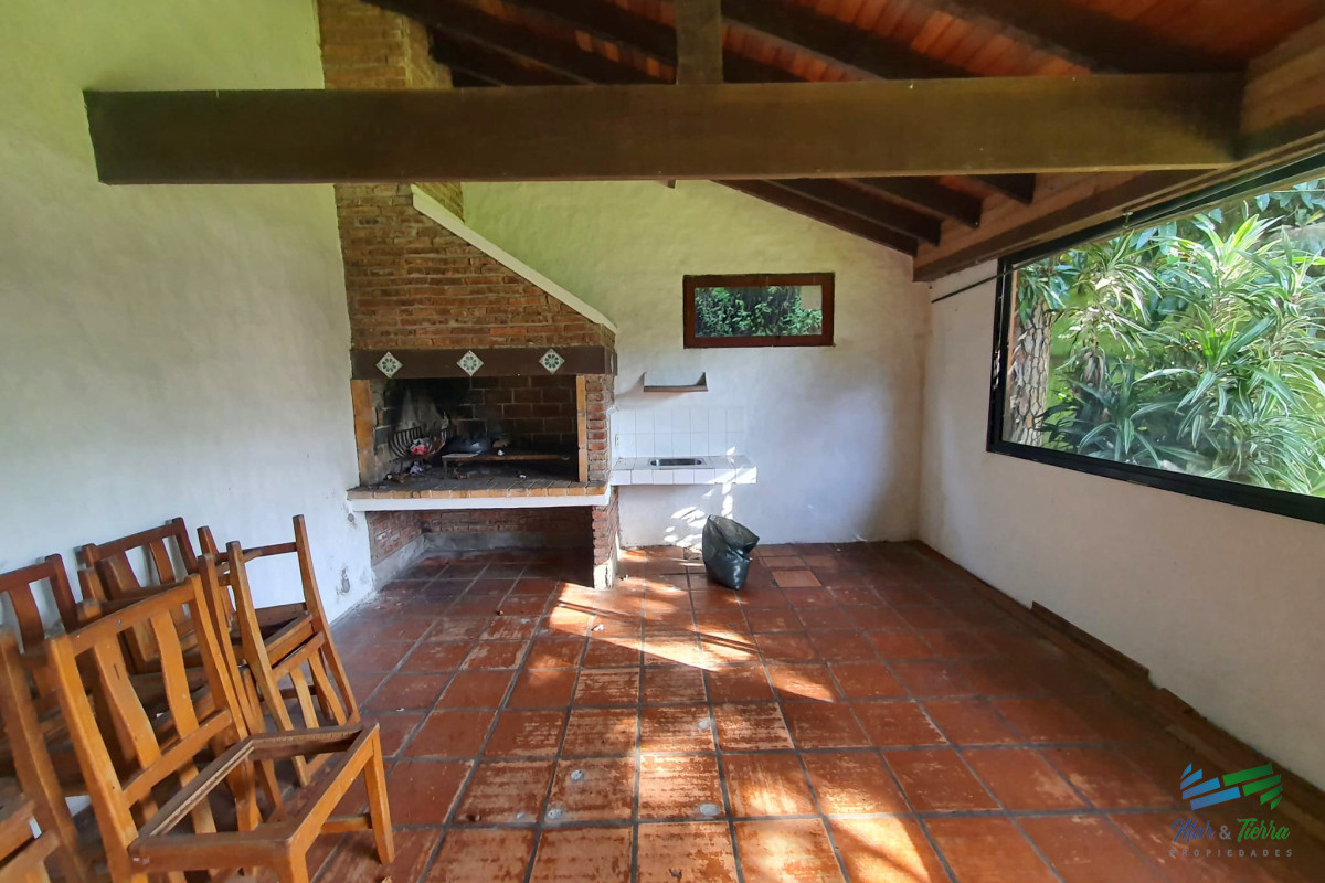 Casa ID.4518 - Venta de casa 3 dormitorios en barrio cantegril Punta del este, Maldonado, cerca de playa Mansa