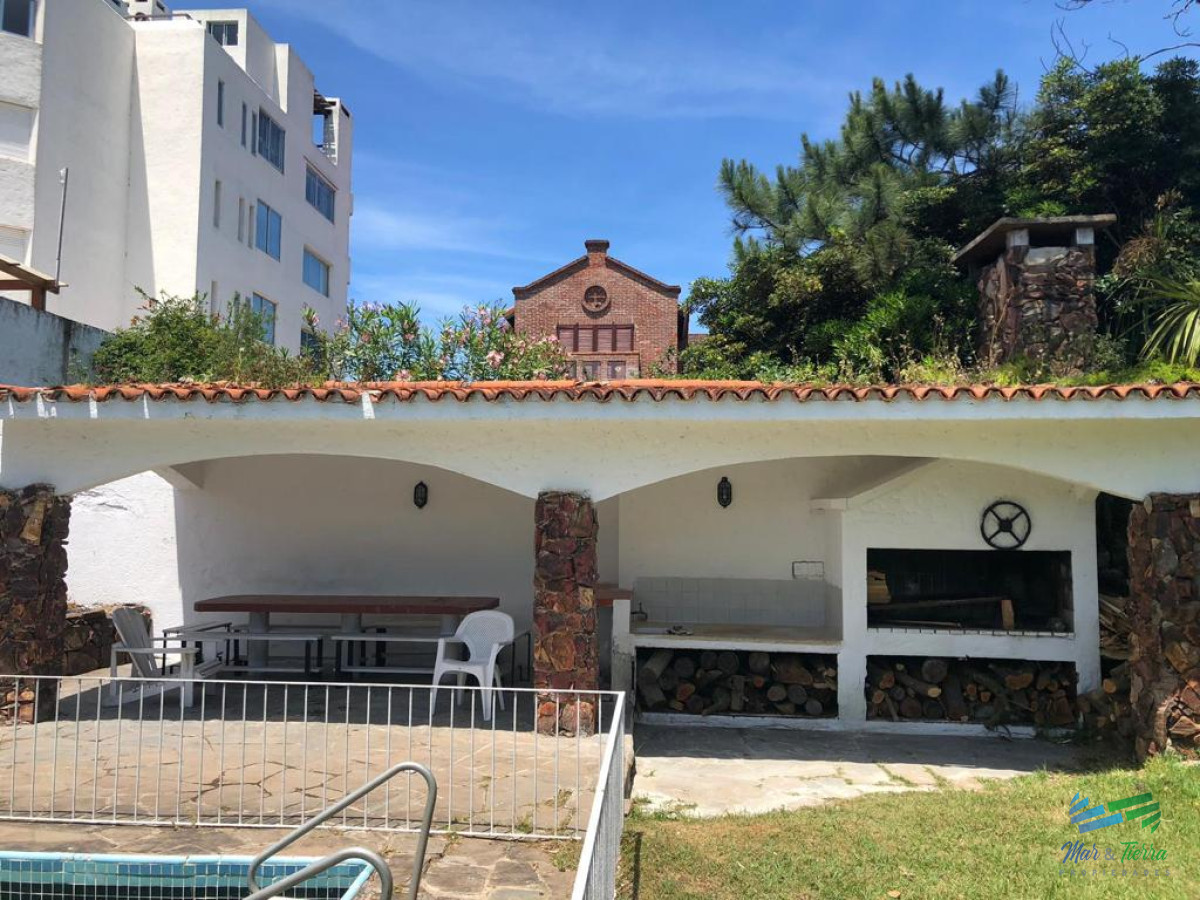 Casa ID.3264 - En venta.. casa en uno de los barrios más lindos para vivir todo el año.. a 100 ms del mar.