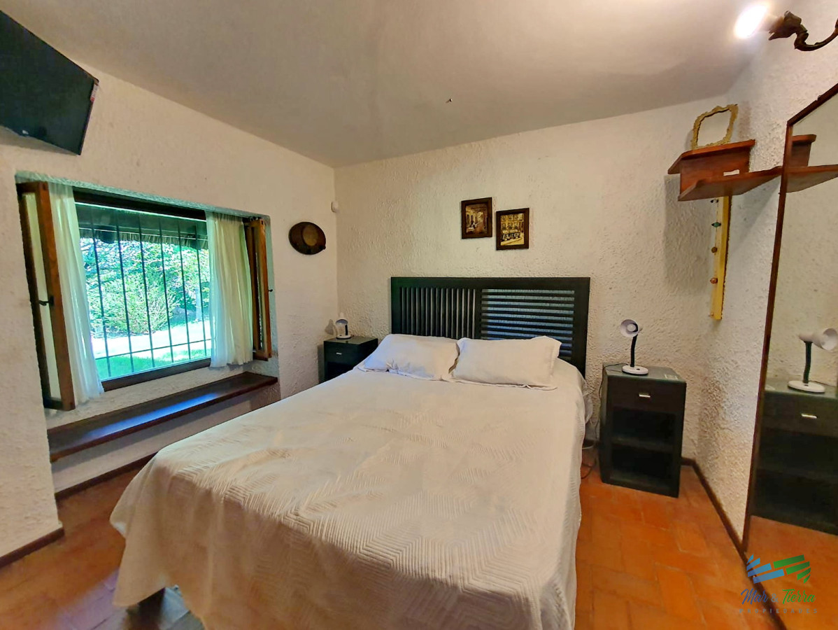 Casa ID.4817 - CASA CON GRAN PATIO, PISICNA, TRES DORMITORIOS DISPONIBLE TEMPORADA 2026 
