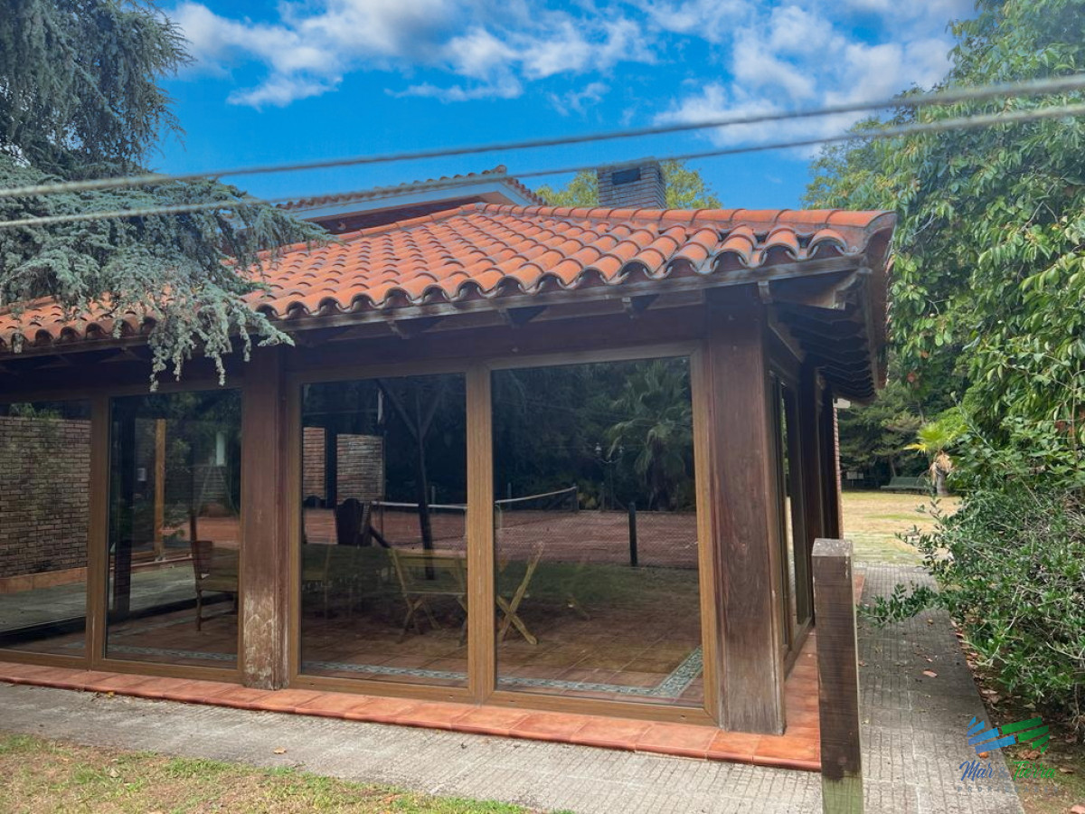 Casa ID.5563 - Venta de casa en Solanas Punta Ballena 8 dormitorios 8 baños 