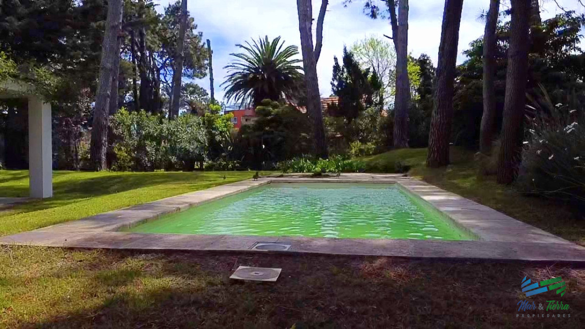 Casa ID.1675 - Venta de casa 3 dormitorios en Aidy Grill Punta del este, a pasos de playas Mansa y Brava