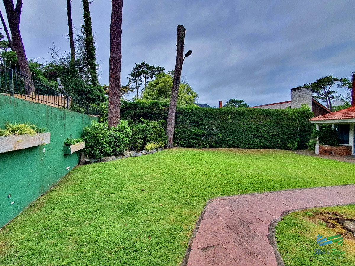 Casa ID.2919 - Vendo casa 4 dormitorios en San Rafael, Punta del Este