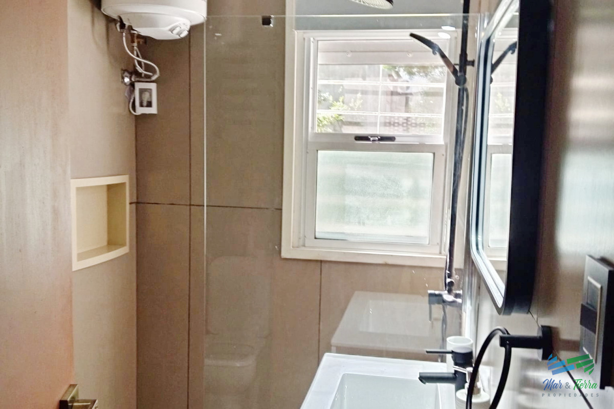 Casa ID.5742 - Venta de casa en Pinares Punta del Este Maldonado 