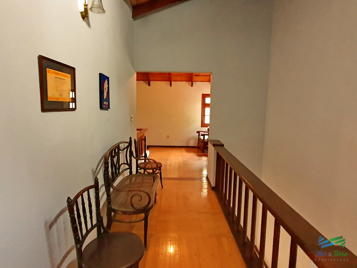 Casa ID.3114 - Vendo casa 5 dormitorios en Pinares, Punta del Este