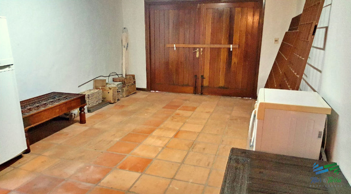 Casa ID.1809 - En venta casa de 3 dormitorios con piscina en excelente estado