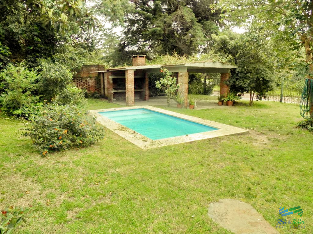 Casa ID.4447 - CASA CON PISCINA, 4 DORMITORIOS, MANSA, PUNTA DEL ESTE 
