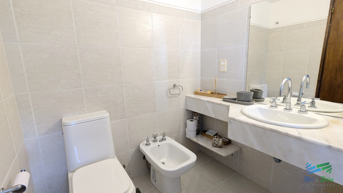 Casa ID.4429 - En venta casa de 3 dormitorios y 3 baños en Rincon del indio, Punta del Este.