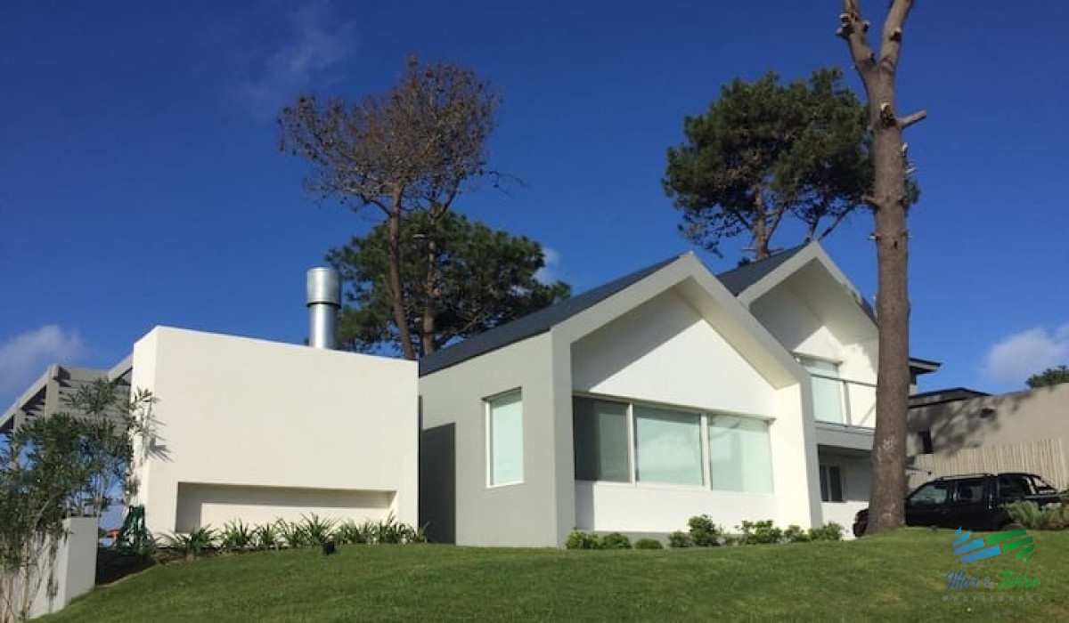 Casa ID.3934 - venta alquiler 5 dormitorios barrio privado pinar del faro jose ignacio