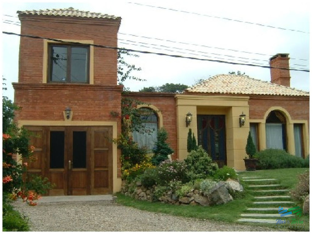 Casa ID.1659 - Muy linda casa en alquiler, zona Pinares, Punta del Este