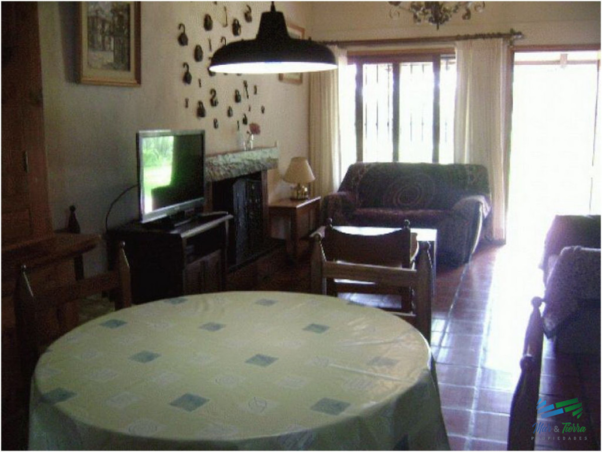 Casa ID.1554 - Casa en Pinares, 3 dormitorios *
