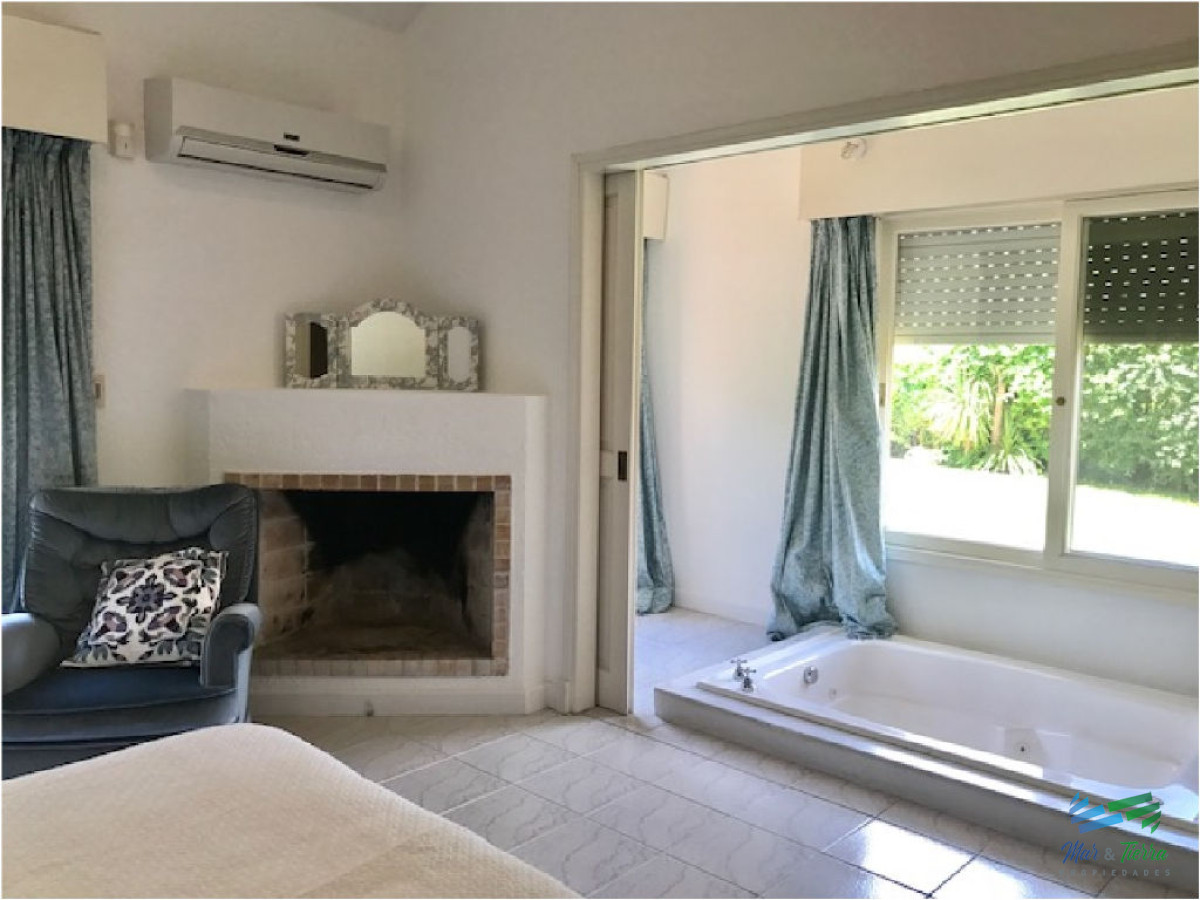 Casa ID.1672 - ALQUILO CASA CON PISCINA EN SAN RAFAEL, PUNTA DEL ESTE 